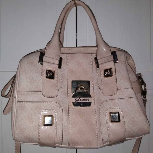 Guess Medium Blush Bag - Picture 1 of 4